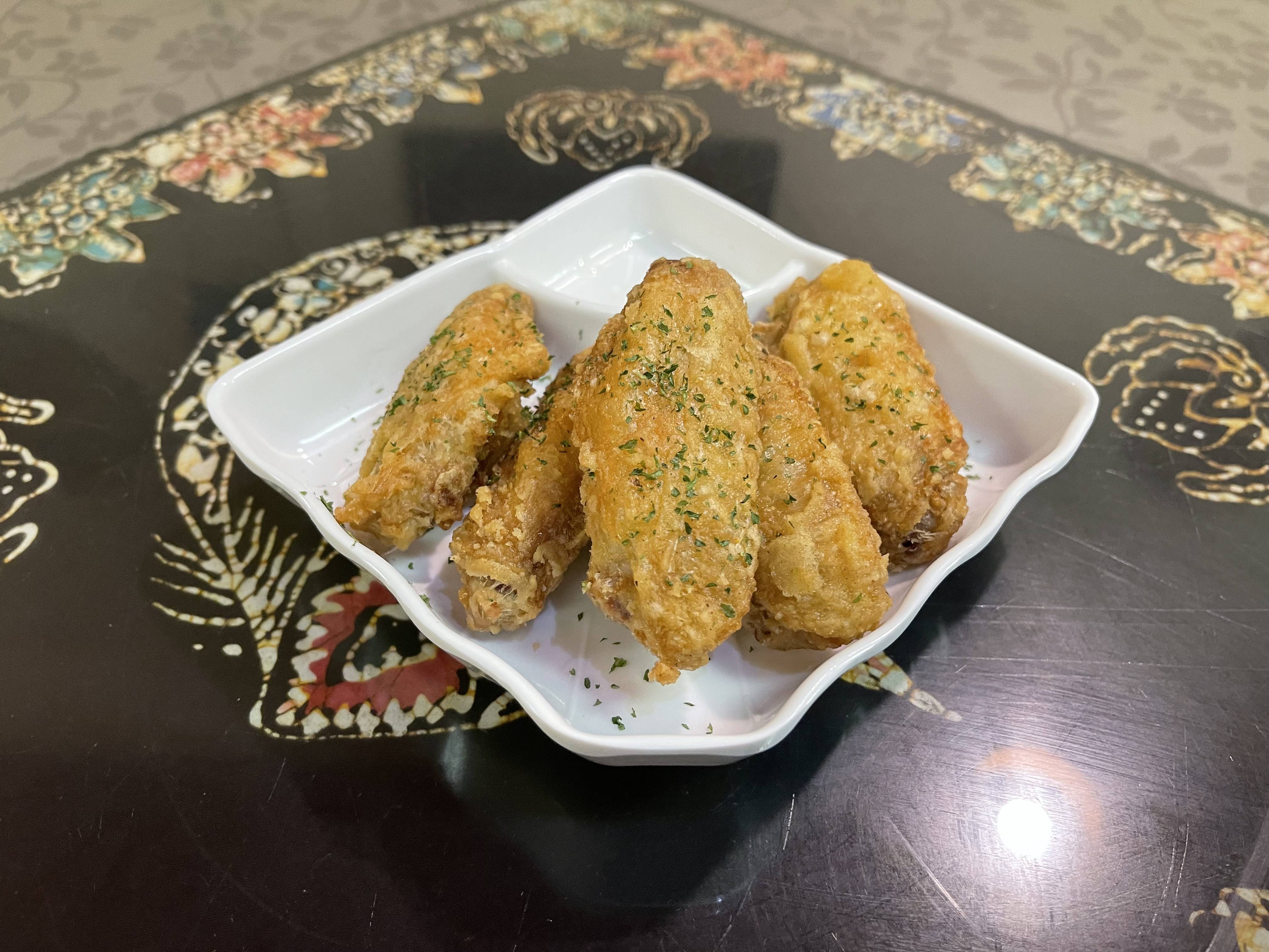 Deep Fried  Chicken wings / 炸鸡翅